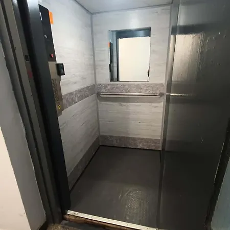 панорамен за с гледка към парк и планини Apartamento *